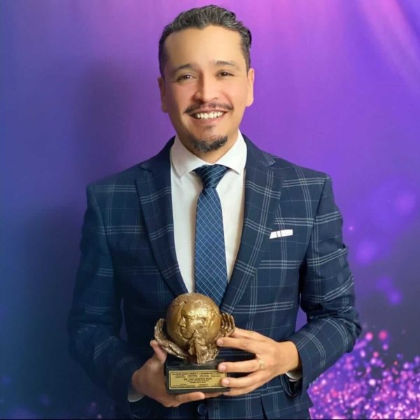 Doctor Luis Ruiz - PILOCARE 3